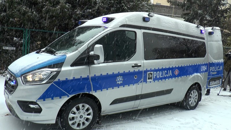 POWIAT POZNAŃSKI WSPIERA POLICJĘ