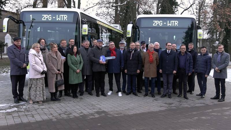 AUTOBUSY HYBRYDOWE ZASILĄ WTR