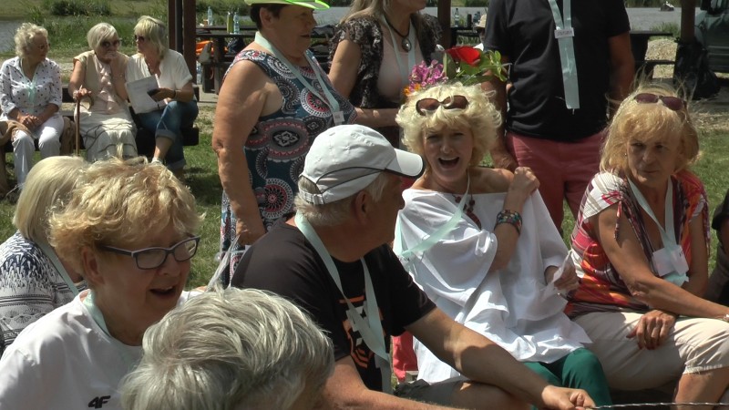 SENIORZY NA PÓŁKOLONIACH