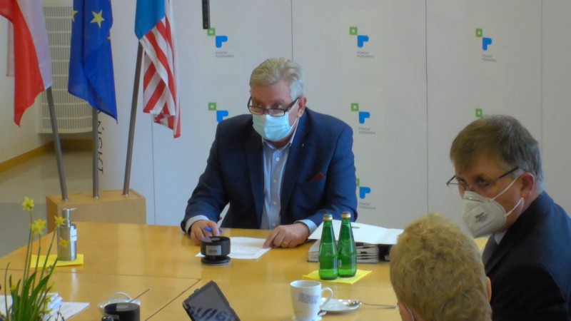 WIĘCEJ PIENIĘDZY NA WYMIANĘ KOPCIUCHÓW