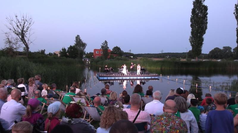 KONCERT NA WODZIE W KICINIE